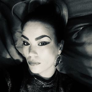 Meet your Posher, Jenn